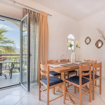 Koutsis דירה לגאנאס